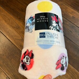 Disney Minnie Mouse Big One Throw